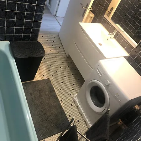 Lumineux Au Centre De * Bordeaux