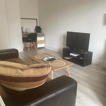 Lumineux Au Centre De * Bordeaux